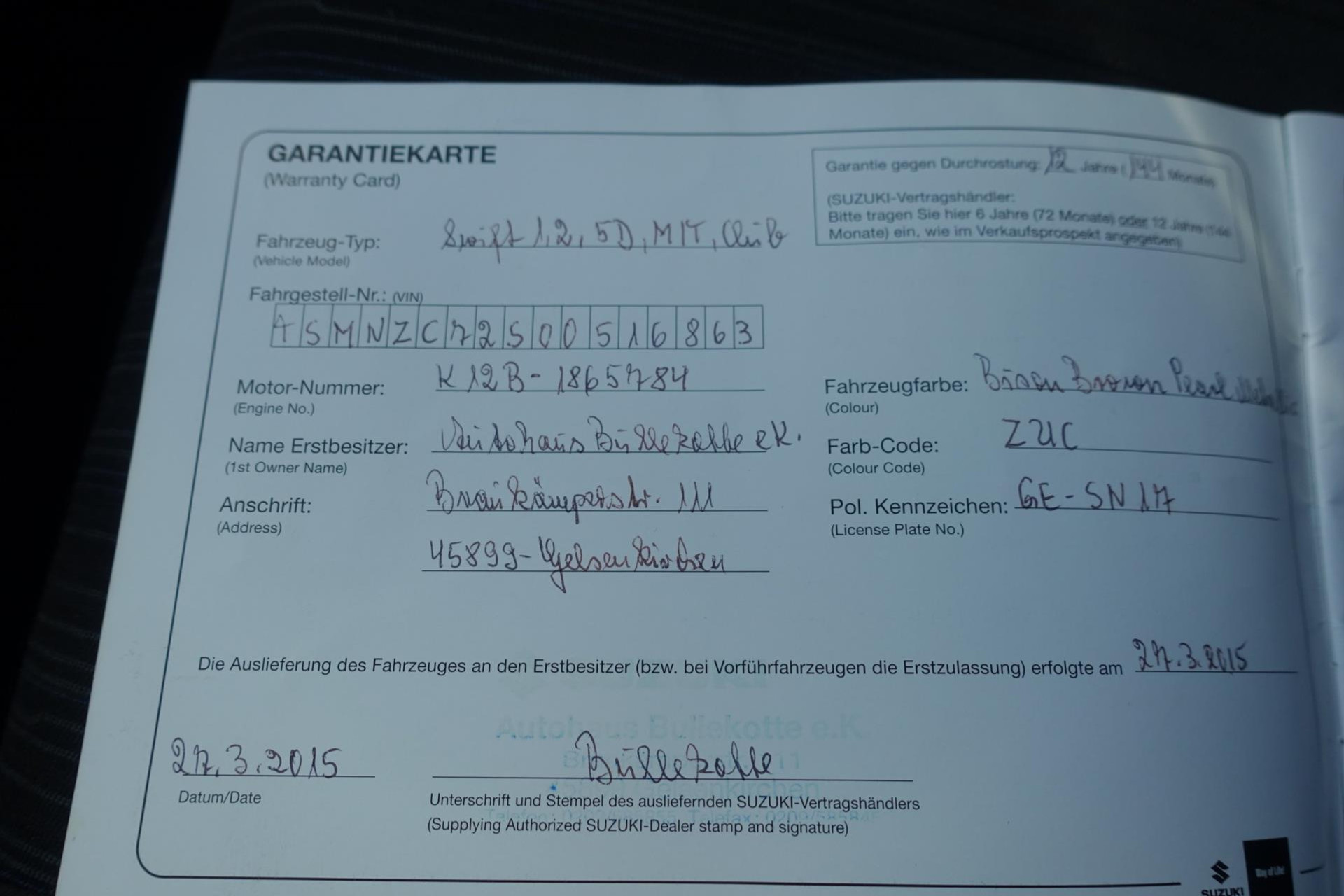 37434036-18.jpg