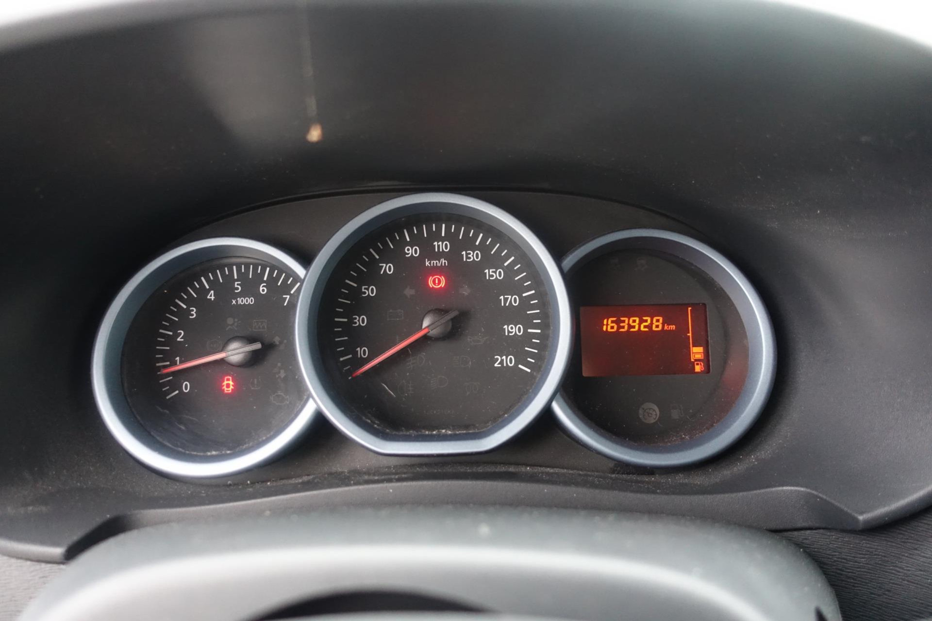 48423865-14.jpg